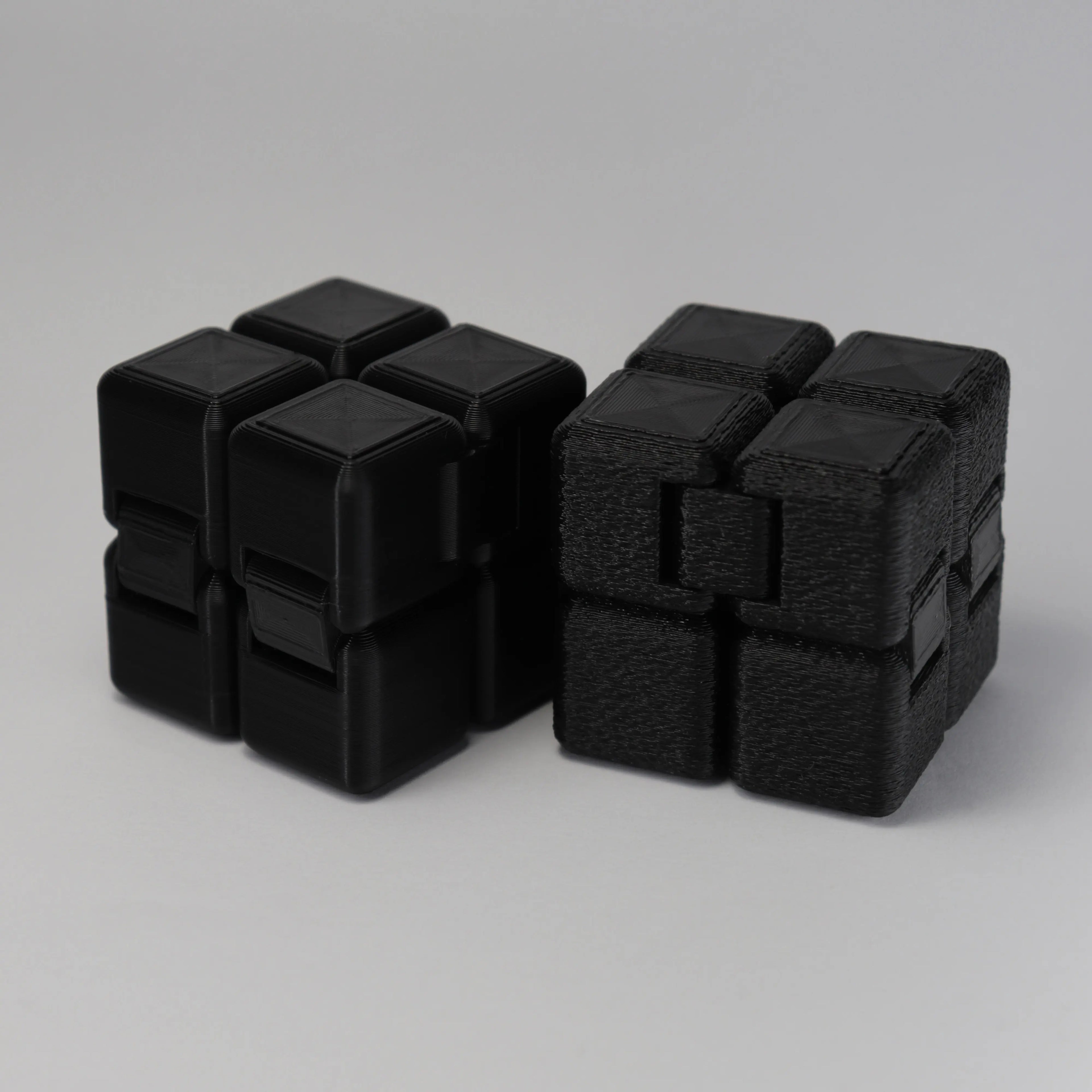 Just Black 🕳 Flow Cube