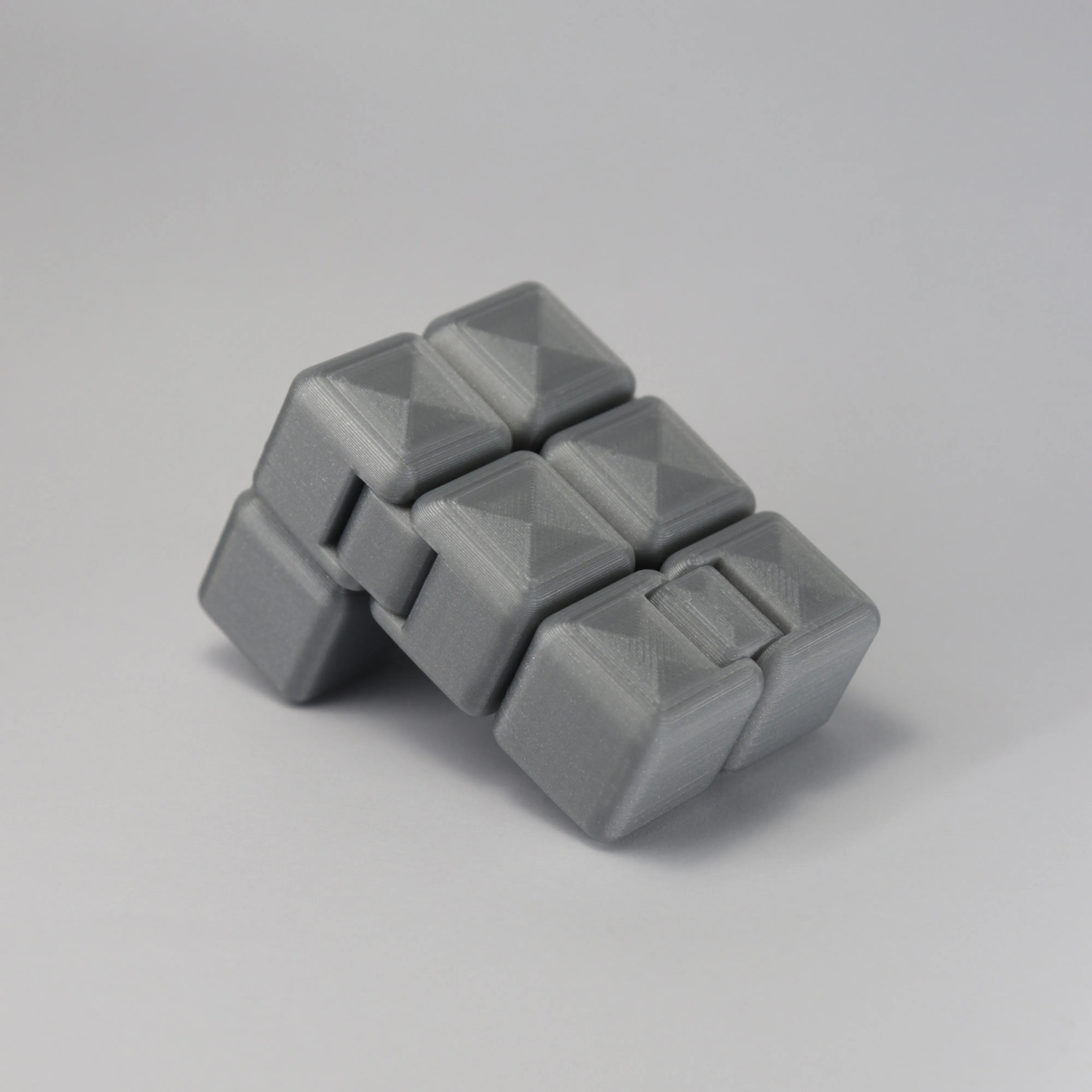 Metal 🛡 Flow Cube